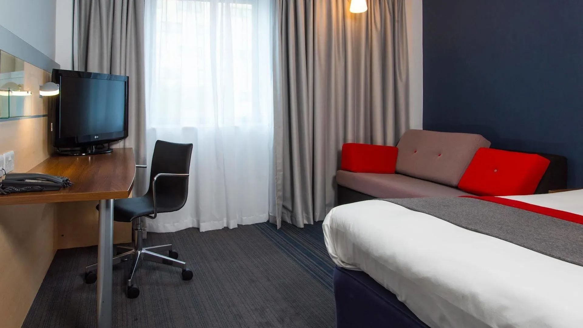 Holiday Inn Express Leeds City Centre By Ihg Hotel
